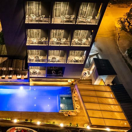 Hotel Piramida 사밀 외부 사진