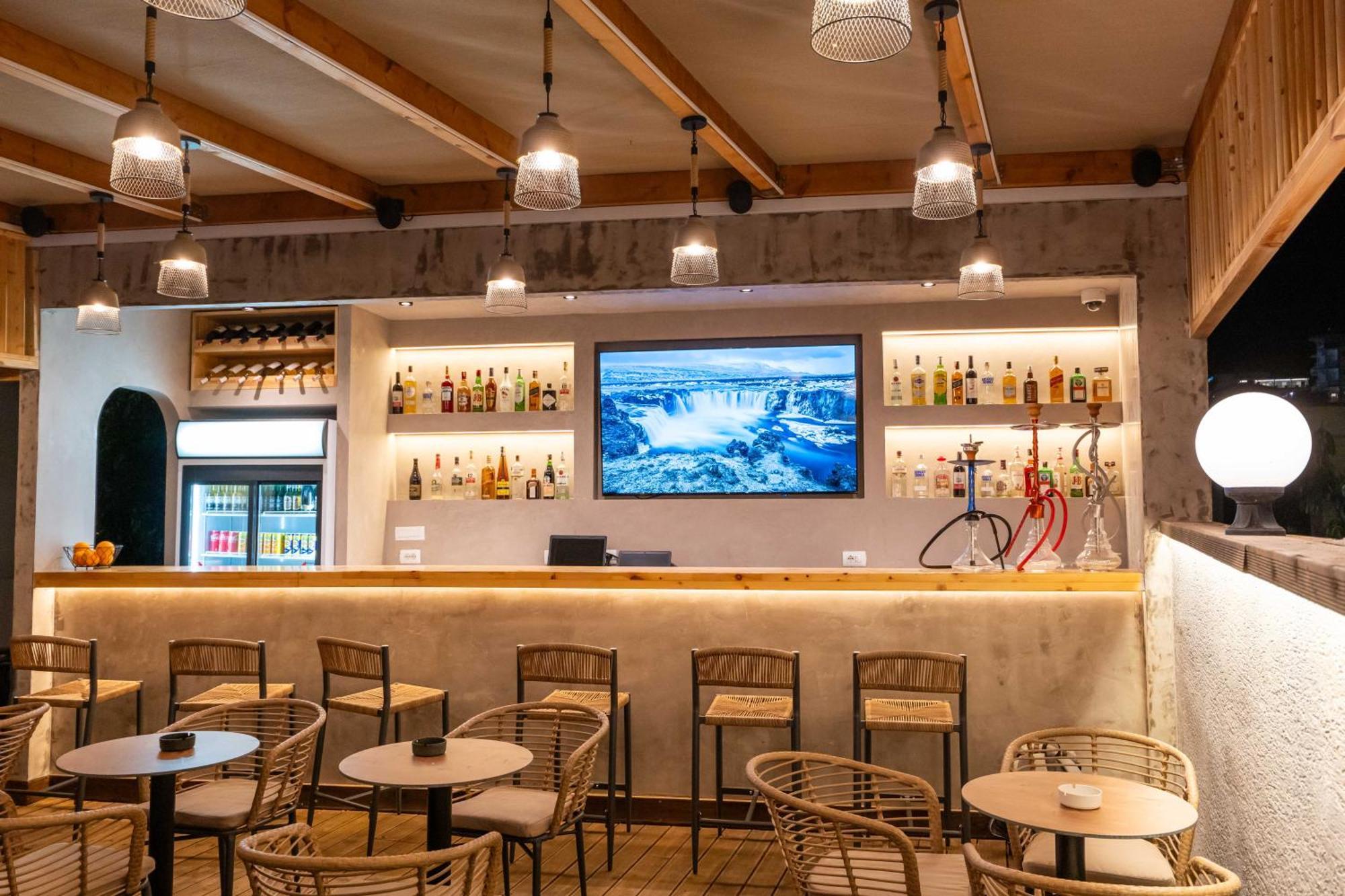 Hotel Piramida 사밀 외부 사진